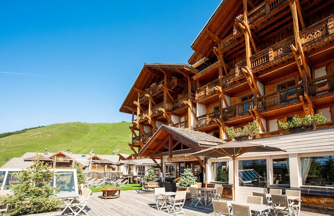 Hotel Au Chamois d'Or-1