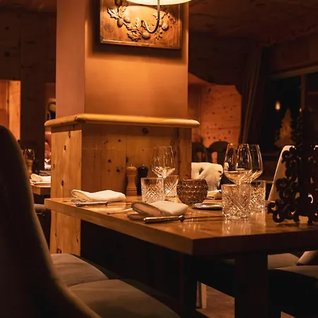 Hotel Au Chamois d'Or-3
